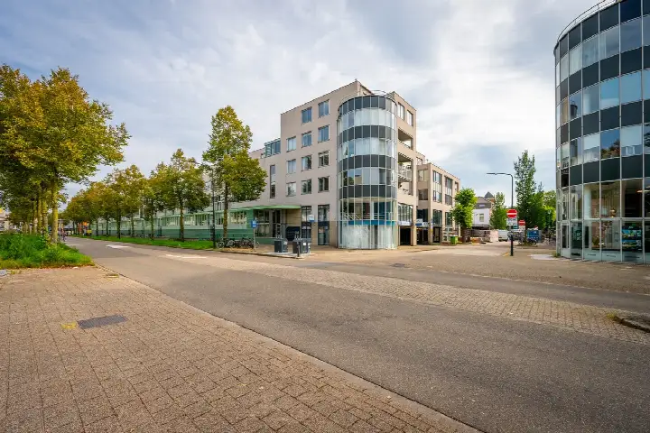 Appartement te koop: Antonlaan 332, Carré Zeist