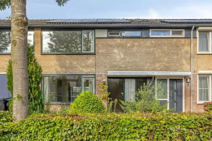 Terraced house for sale: Antwerpenlaan 103, Tempel Eindhoven