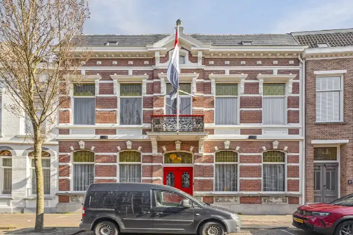 Tussenwoning te koop: antwerpsestraat 39, Vestinggronden-Zuid Bergen Op Zoom