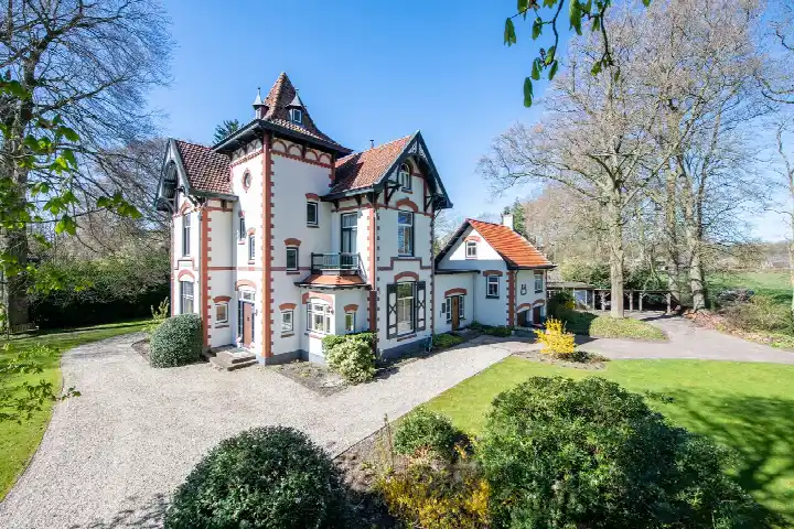 Detached house for sale: Apeldoornseweg 6, Villapark Hattem