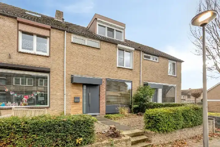 Terraced house for sale: Apollohof 95, Daalhof Maastricht
