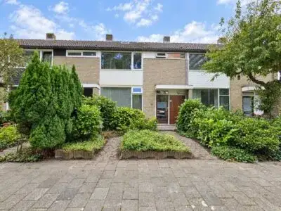 Tussenwoning te koop: Aquamarijnstraat 14, Vinkhuizen-Noord Groningen