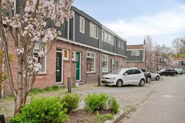 Terraced house for sale: Archangelstraat 27, Havenbuurt Zaandam