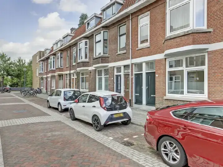 Apartment for sale: Archimedesstraat 13B, Natuurkundigenbuurt Schiedam