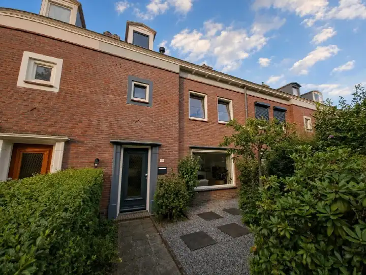Tussenwoning te koop: Arendlaan 49, Vogeltjesbuurt West Tilburg