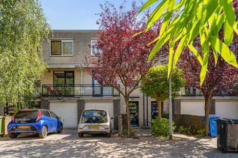 Terraced house for sale: Arie de Zeeuwstraat 9, 's-Gravenland Rotterdam
