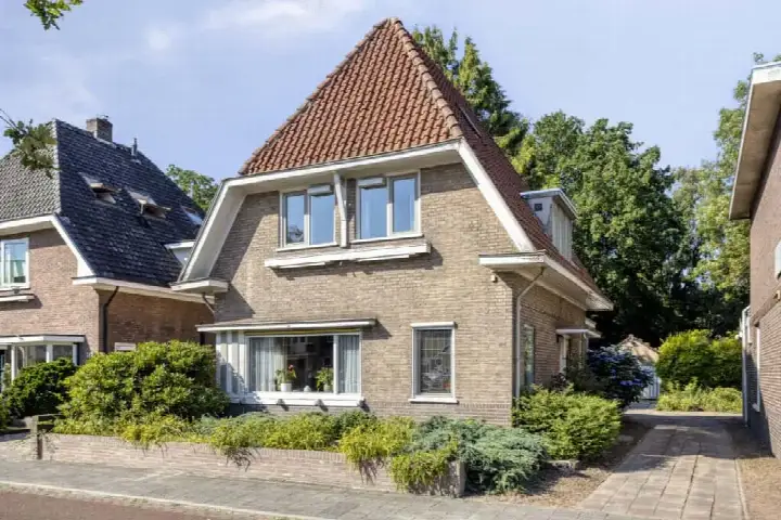 Detached house for sale: Arnhemseweg 180, Westenenk Apeldoorn