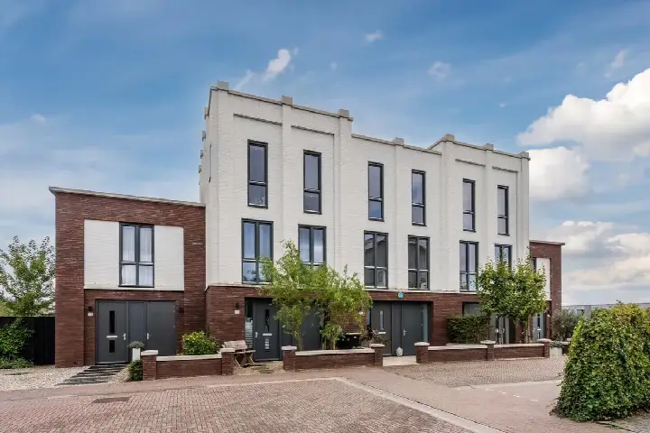 Terraced house for sale: Atlantis 55, Karnemelksepolder Wormerveer