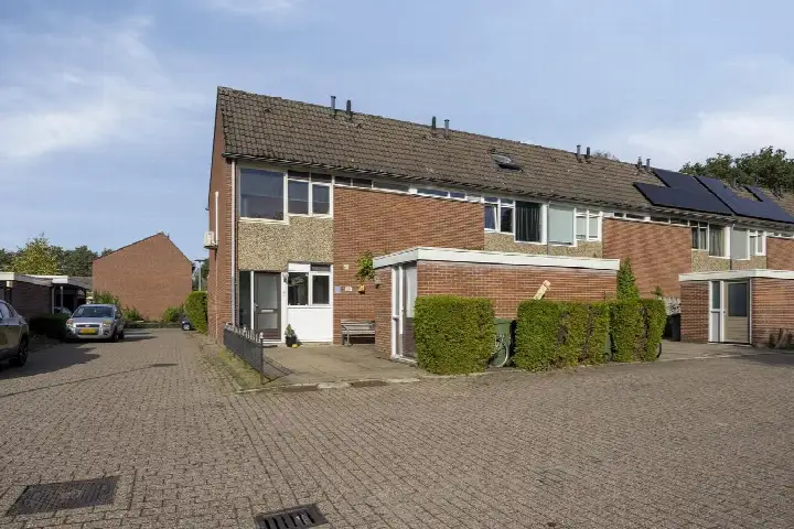 Hoekwoning te koop: August Vördingstraat 234, Tijertshoek Hengelo