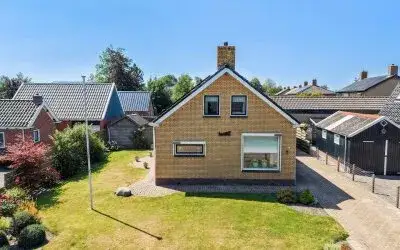 Vrijstaande woning te koop: Auke Jansstrjitte 2A, Broeksterwâld Broeksterwâld