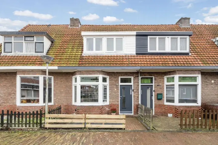 Tussenwoning te koop: Auke Stellingwerfstraat 120, Cambuursterpad Leeuwarden