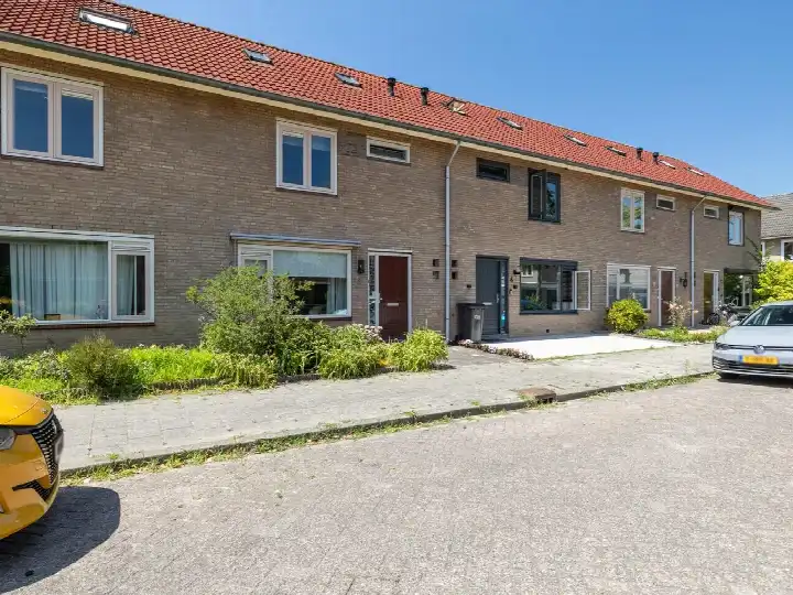 Tussenwoning te koop: Averbodelaan 8, Tempel Eindhoven