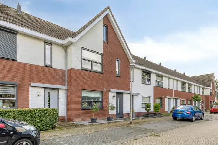 Tussenwoning te koop: Avondroodvlinder 1A, Eilermarke Enschede