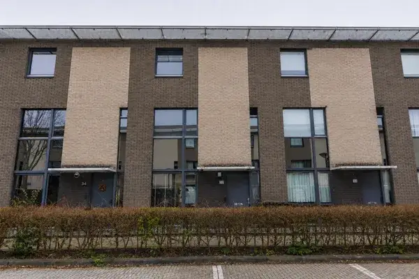 Tussenwoning te koop: Azorenweg 32, Eilandenbuurt West Almere