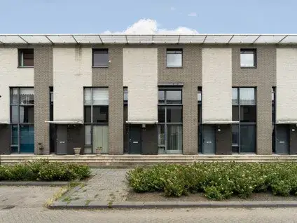 Tussenwoning te koop: Azorenweg 87, Eilandenbuurt West Almere