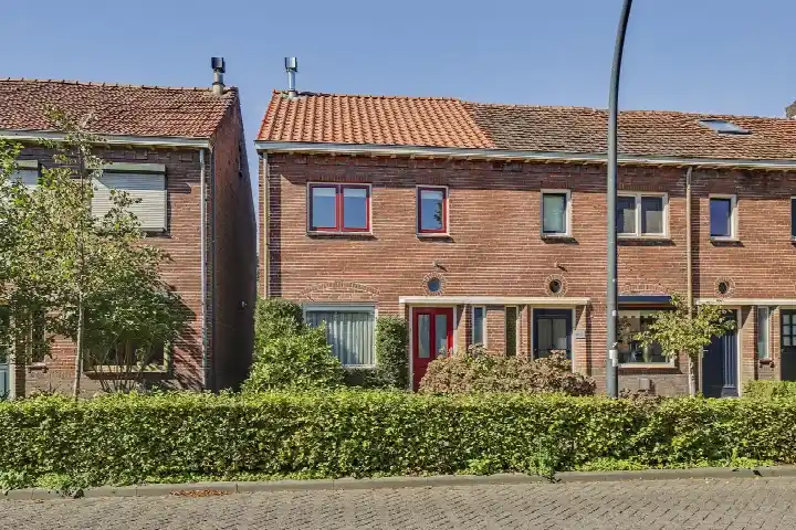 Hoekwoning te koop: Baarleseweg 38, Zuidwest Alphen Alphen