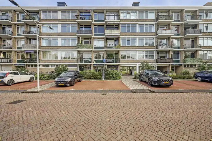 Apartment for sale: Bachstraat 538, Fortuinwijk-Noord Leiden