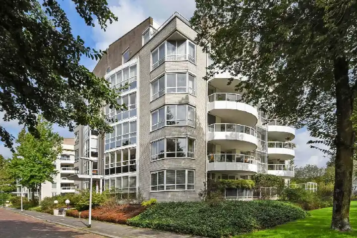Apartment for sale: Badhuislaan 21, Voorburg Midden midden Voorburg