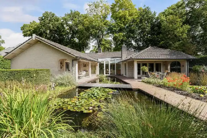 Detached house for sale: Baerdijk 134, omg. Europaln/Hondsbergseln Oisterwijk