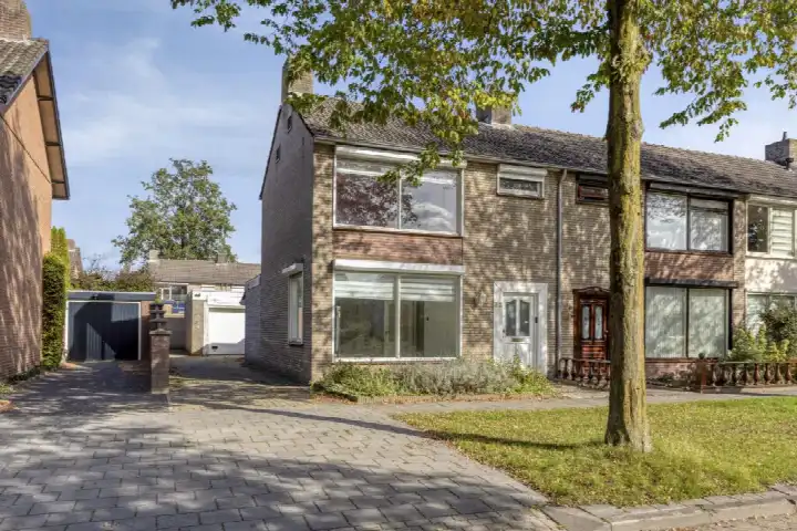 Corner house for sale: Balduinstraat 32, Lieshout Lieshout
