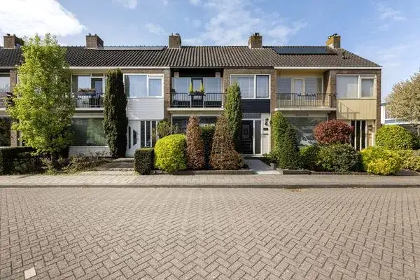 Tussenwoning te koop: Baljuwweg 16, Officiervliet-Oost Zwijndrecht