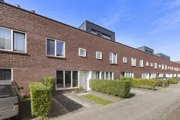 Tussenwoning te koop: Bandoengstraat 4A, Indische buurt Groningen