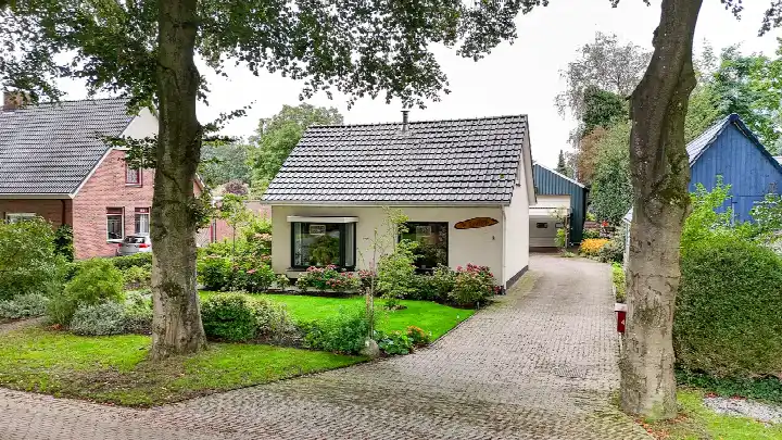 Vrijstaande woning te koop: Bannerschultestraat 42, Sleen Sleen