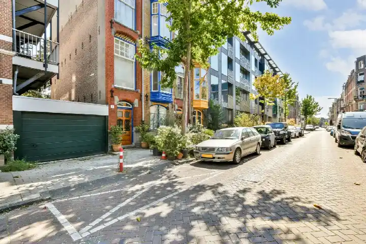 Studio te koop: Banstraat 1A, Cornelis Schuytbuurt Amsterdam
