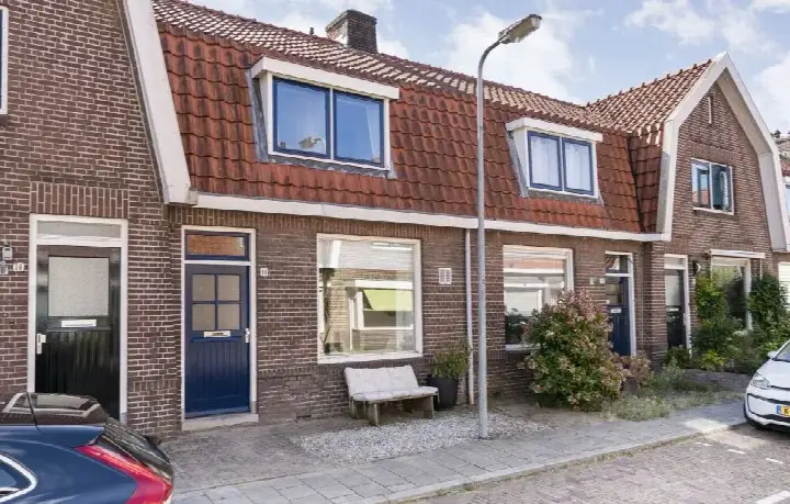 Terraced house for sale: Barend Schuurmanstraat 14, Koninginnebuurt Meppel