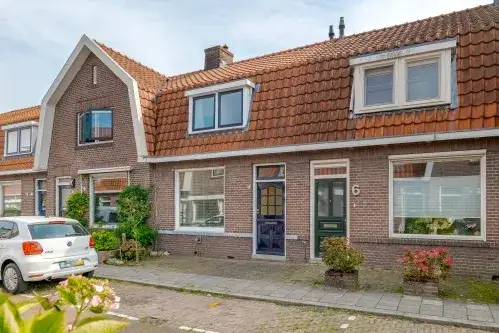 Terraced house for sale: Barend Schuurmanstraat 8, Koninginnebuurt Meppel