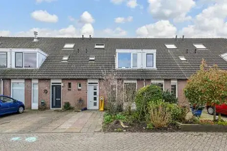 Tussenwoning te koop: Barentszrede 5, De Leyens Zoetermeer
