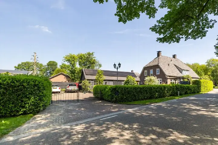 Vrijstaande woning te koop: Barneveldseweg 141, Slichtenhorst Nijkerk