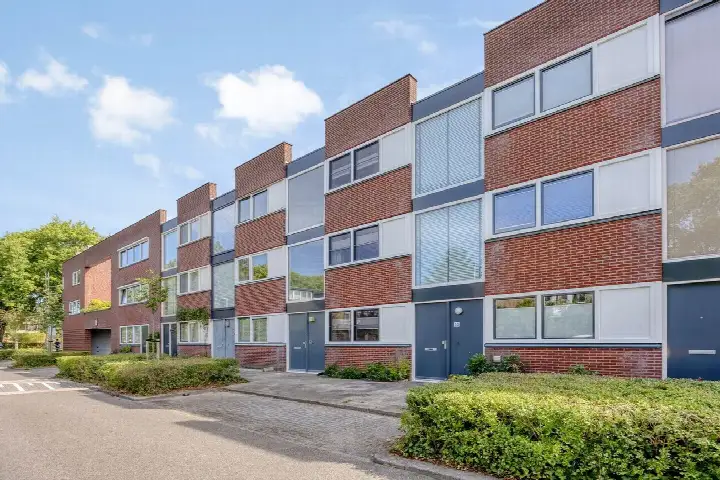 Tussenwoning te koop: Barnsteenlaan 8, Tolsteeg en Rotsoord Utrecht