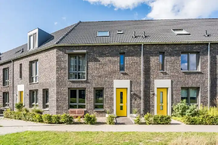 Tussenwoning te koop: Baronesstraat 9, Binnenstad-Grave Grave