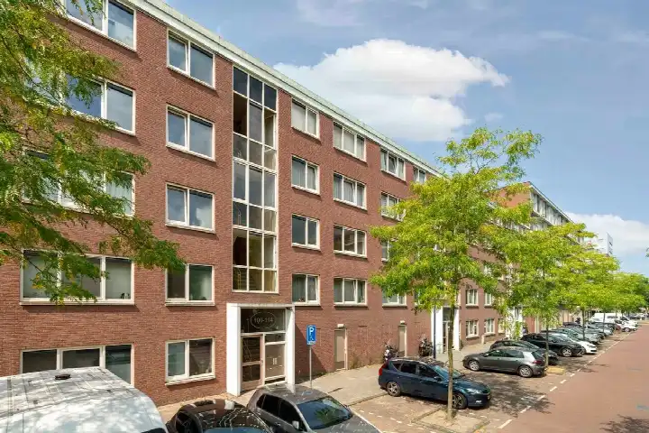 Apartment for sale: Bart Poesiatstraat 102, Zuidwestkwadrant-Zuid Amsterdam