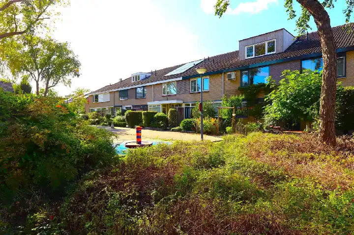 Tussenwoning te koop: Basielhof 14, Kruidenbuurt Oosterhout