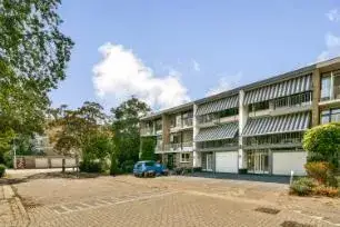 Tussenwoning te koop: Basilicumhof 40, Duivendrecht Duivendrecht