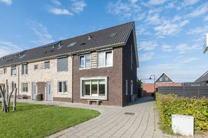 Hoekwoning te koop: Batjan 11, De Burgt Barneveld