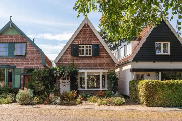 Vrijstaande woning te koop: Bayershoffweg 4, Oud West Heiloo