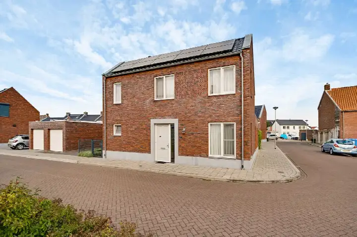 Vrijstaande woning te koop: Beatrixstraat 2, Thorn Thorn