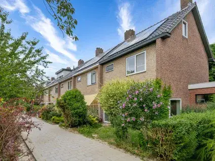 Tussenwoning te koop: Beatrixstraat 27, Oranjewijk Leiderdorp