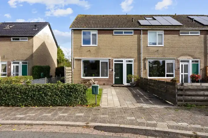 Corner house for sale: Beckeringhstraat 20, Onderdendam Onderdendam