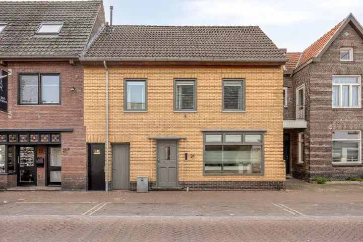 Tussenwoning te koop: Beekstraat 24, Schinveld Schinveld
