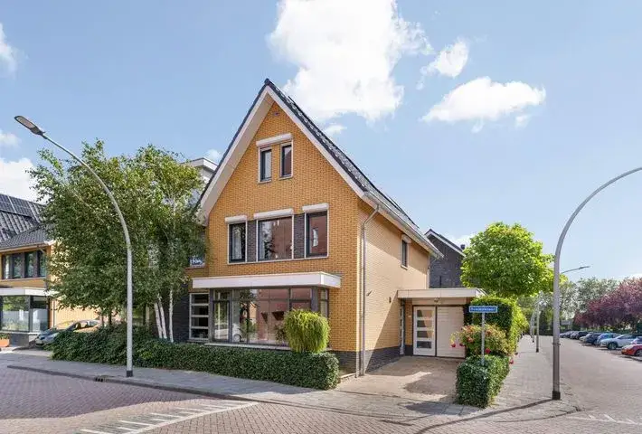 Hoekwoning te koop: Beemdkroon 35, Volgerlanden-West Hendrik-Ido-Ambacht