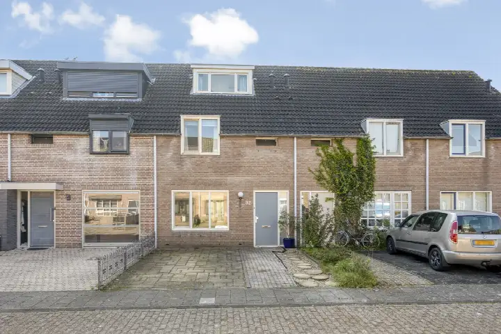 Terraced house for sale: Beertastraat 32, Gesworen Hoek Oost Tilburg