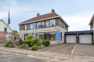 Tussenwoning te koop: Beertsterweg 11B, Winschoten-industriegebied Winschoten