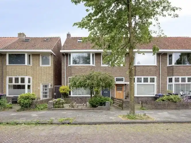 Hoekwoning te koop: Beethovenstraat 23, Sonnenborgh Leeuwarden