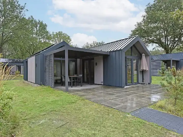 Home for sale: Beetserweg 6-16, Verspreide huizen Sellingen Sellingen