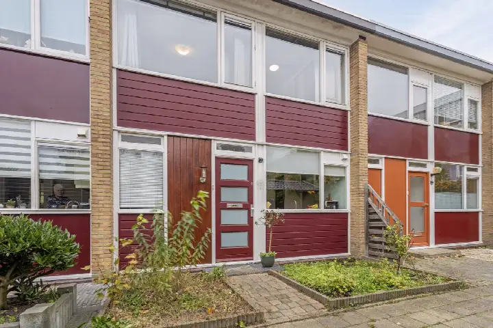 Tussenwoning te koop: Begoniastraat 31, Bloemenbuurt Leeuwarden