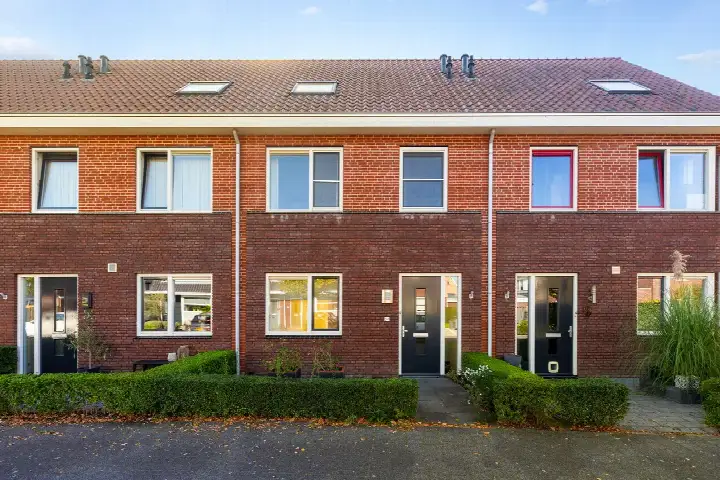 Tussenwoning te koop: Begoniastraat 54, Oosseld / Vijverberg - zuidwest Doetinchem